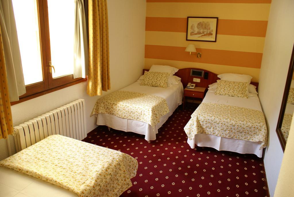 Hotel Edelweiss Артиес Номер фото