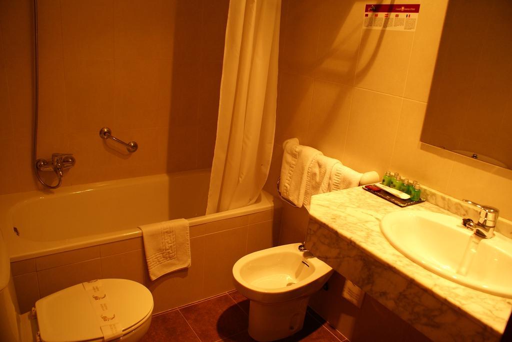 Hotel Edelweiss Артиес Номер фото